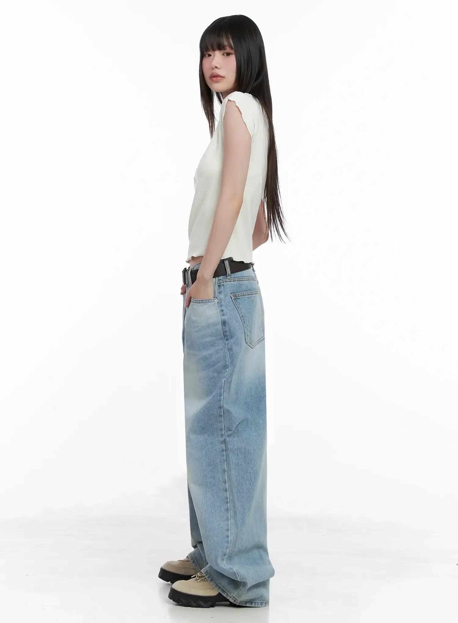 Dain Washed Wide-Leg Jeans IL531 - Image 11