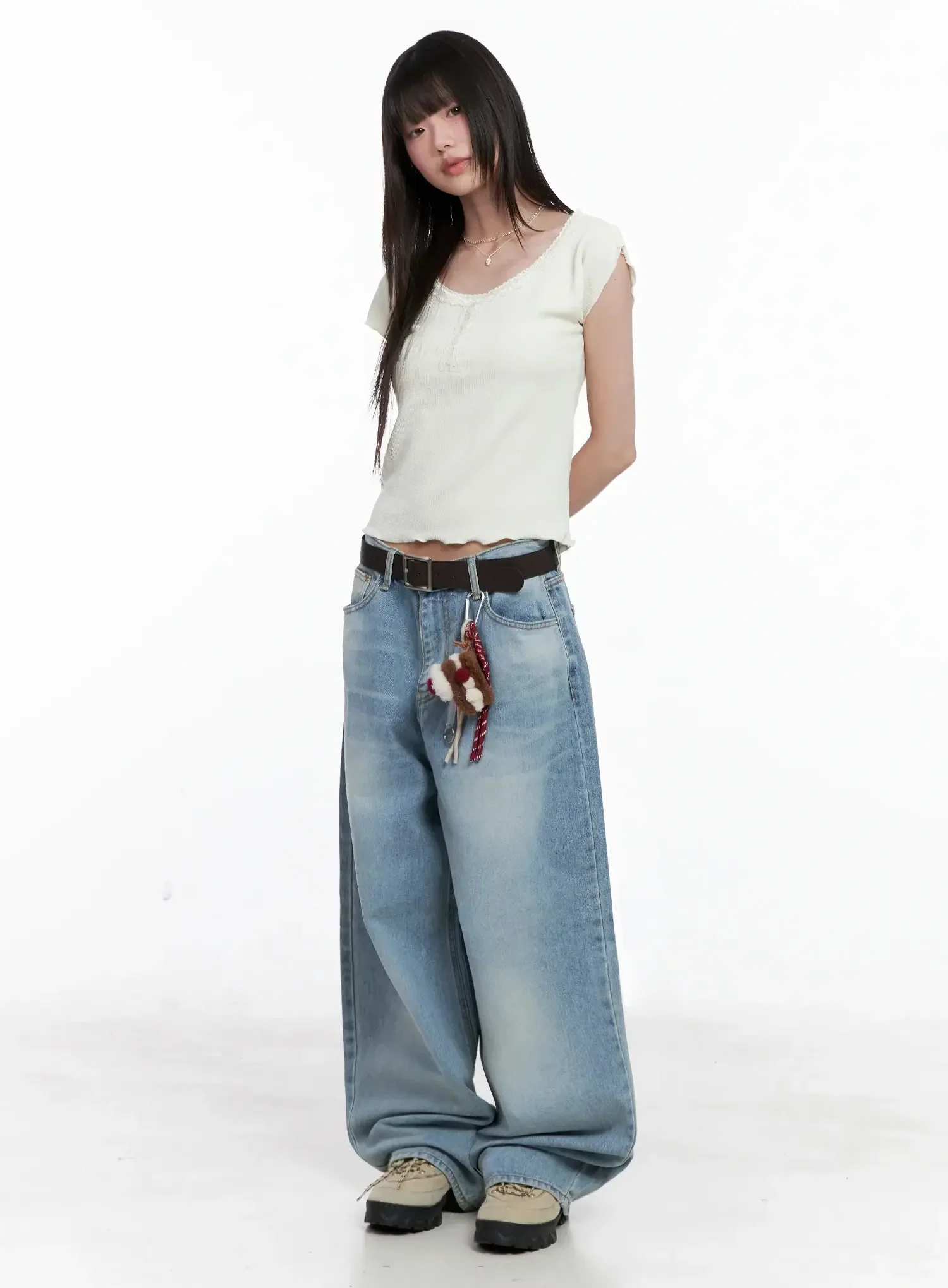 Dain Washed Wide-Leg Jeans IL531 - Image 15