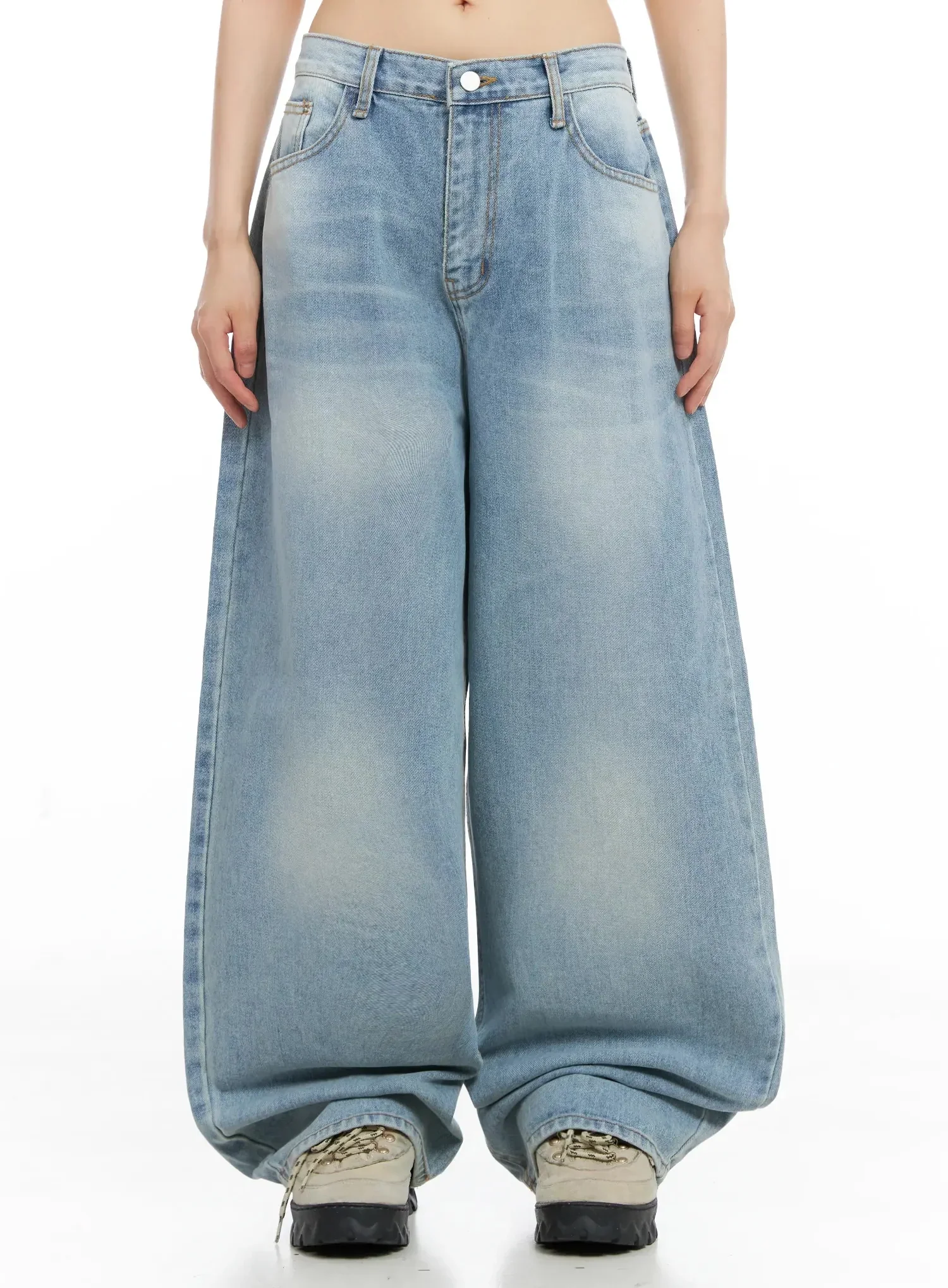 Dain Washed Wide-Leg Jeans IL531 - Image 4