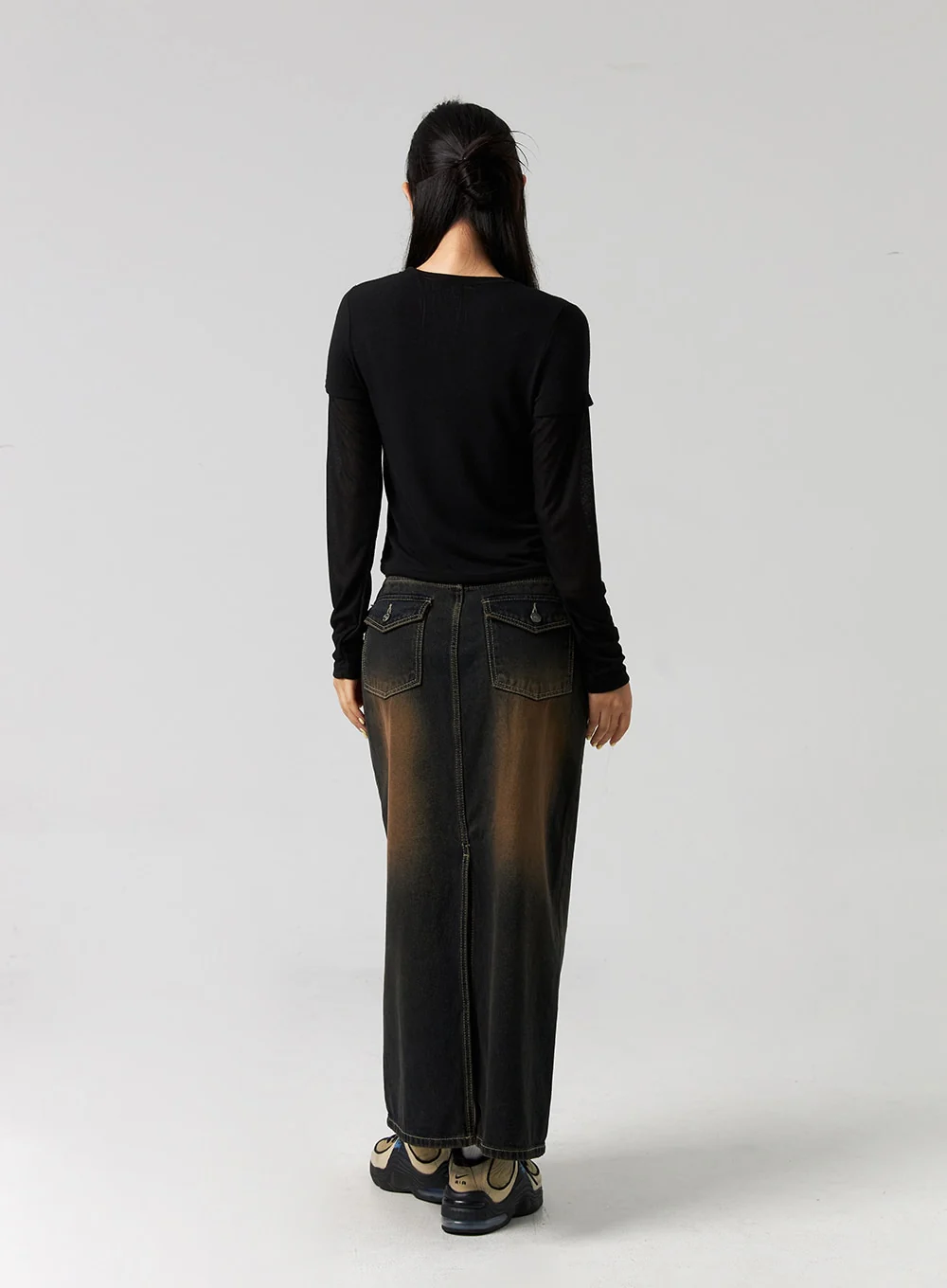 Dark-Washed Denim Maxi Skirt CG327 - Image 10