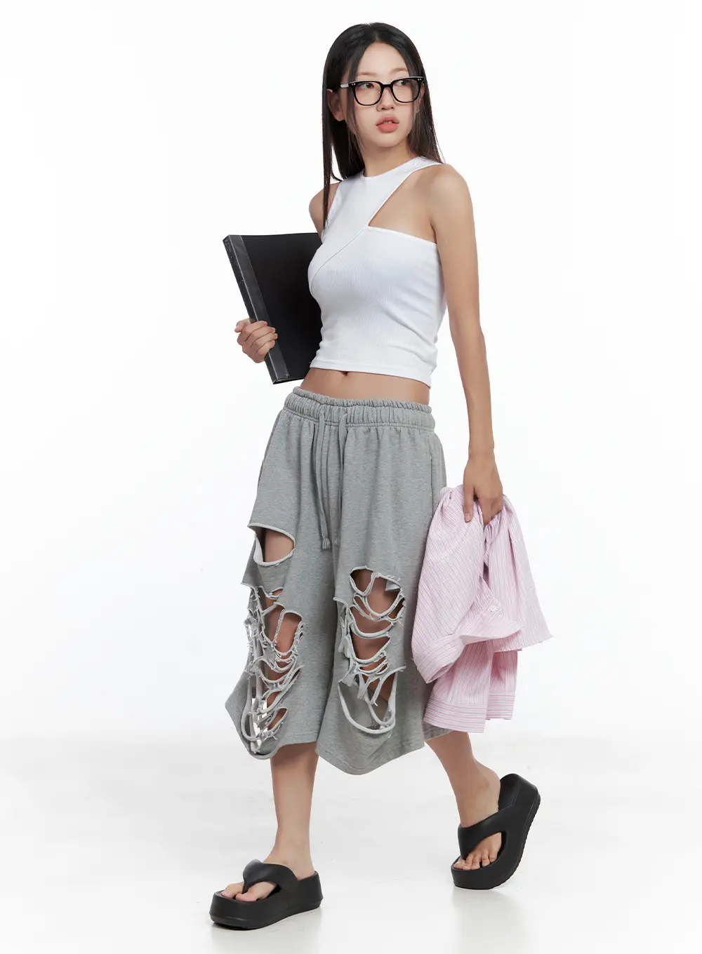 Distressed Bermuda Sweatshorts CL508 - Image 8