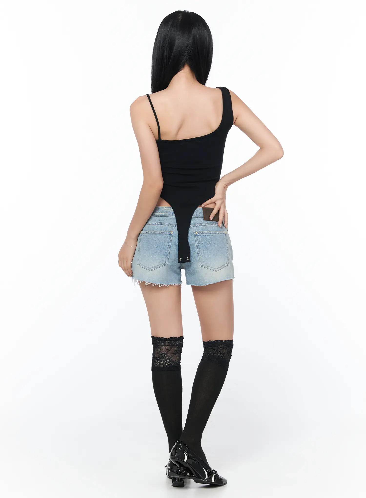 Distressed Denim Shorts CY512 - Image 7