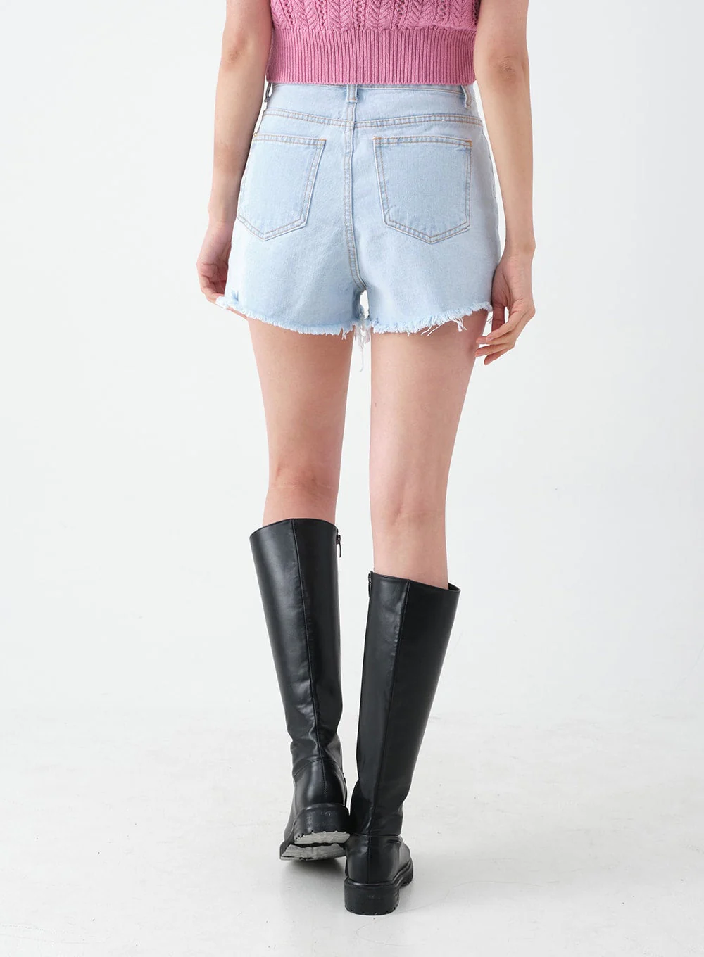 Distressed Raw Hem Denim Shorts CA27 - Image 3