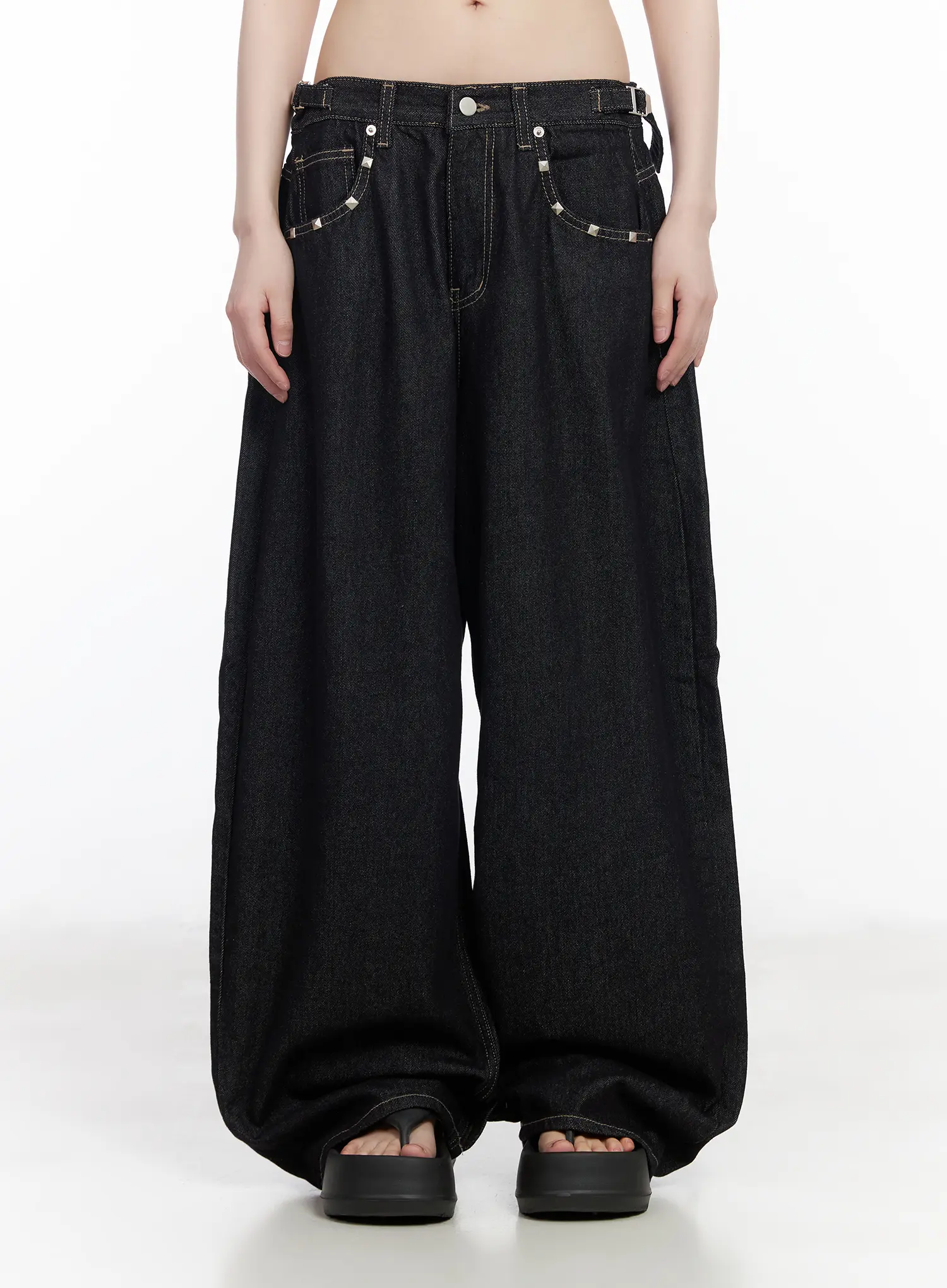 Dulce Studded Wide-Leg Jeans CM526 - Image 10