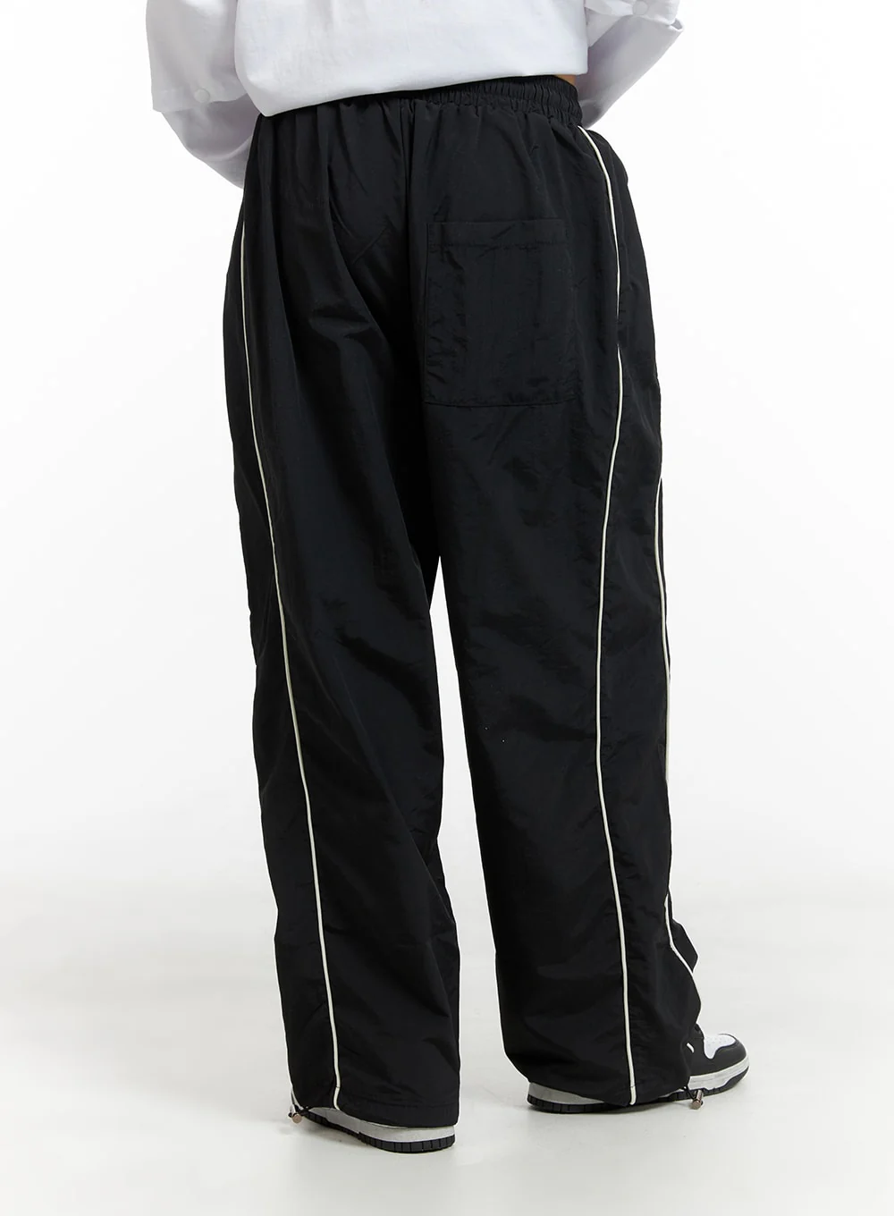 Elastic Waist Contrasting Trim Sweatpants CM407 - Image 6