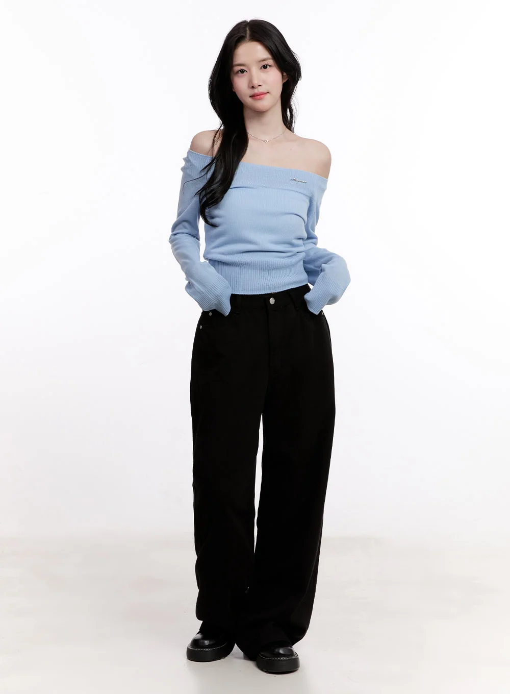 Elegant Off-Shoulder Crop Sweater CM527 - Image 2