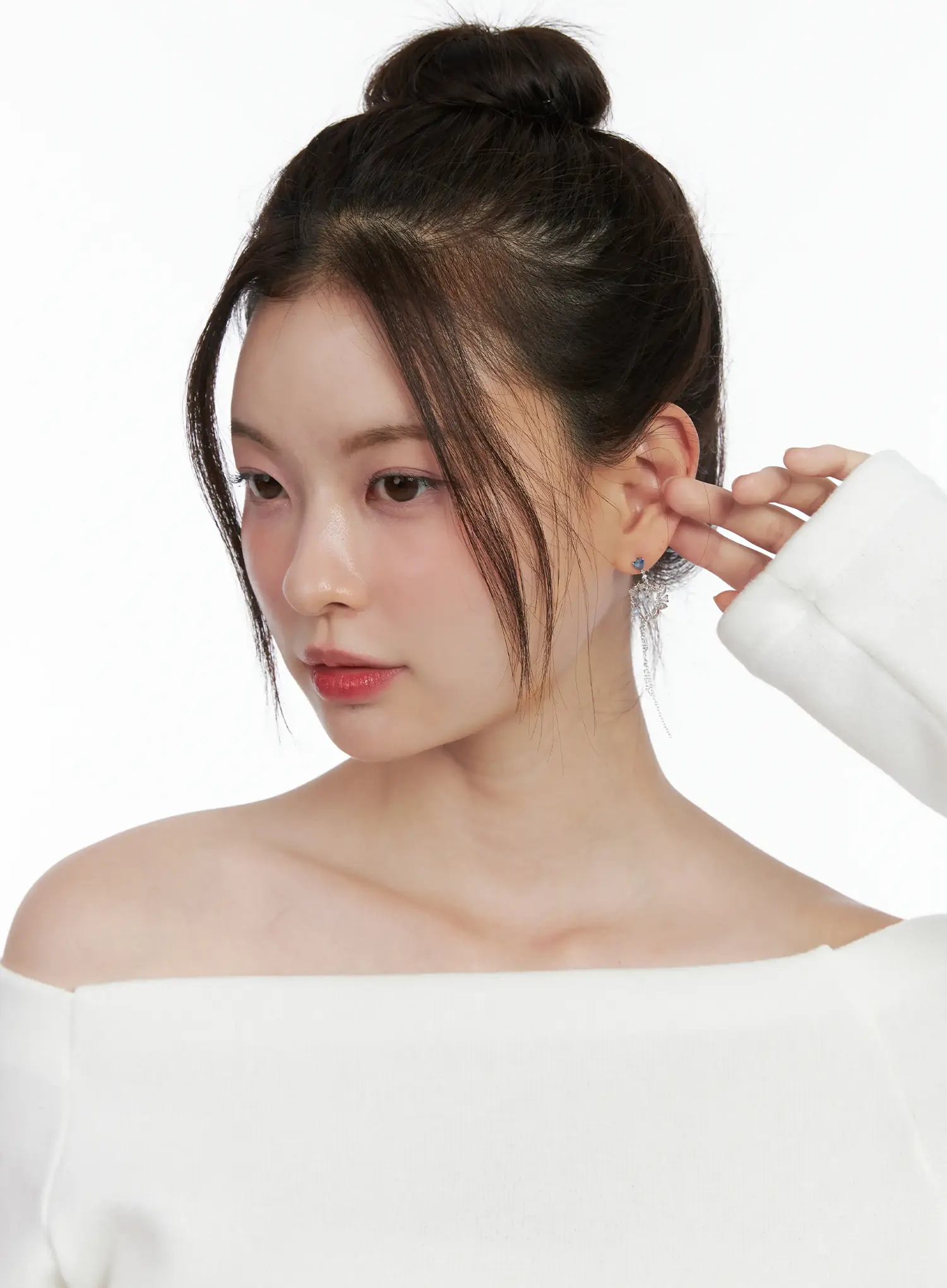 Elegant Wing Drop Earrings IN510 - Image 5