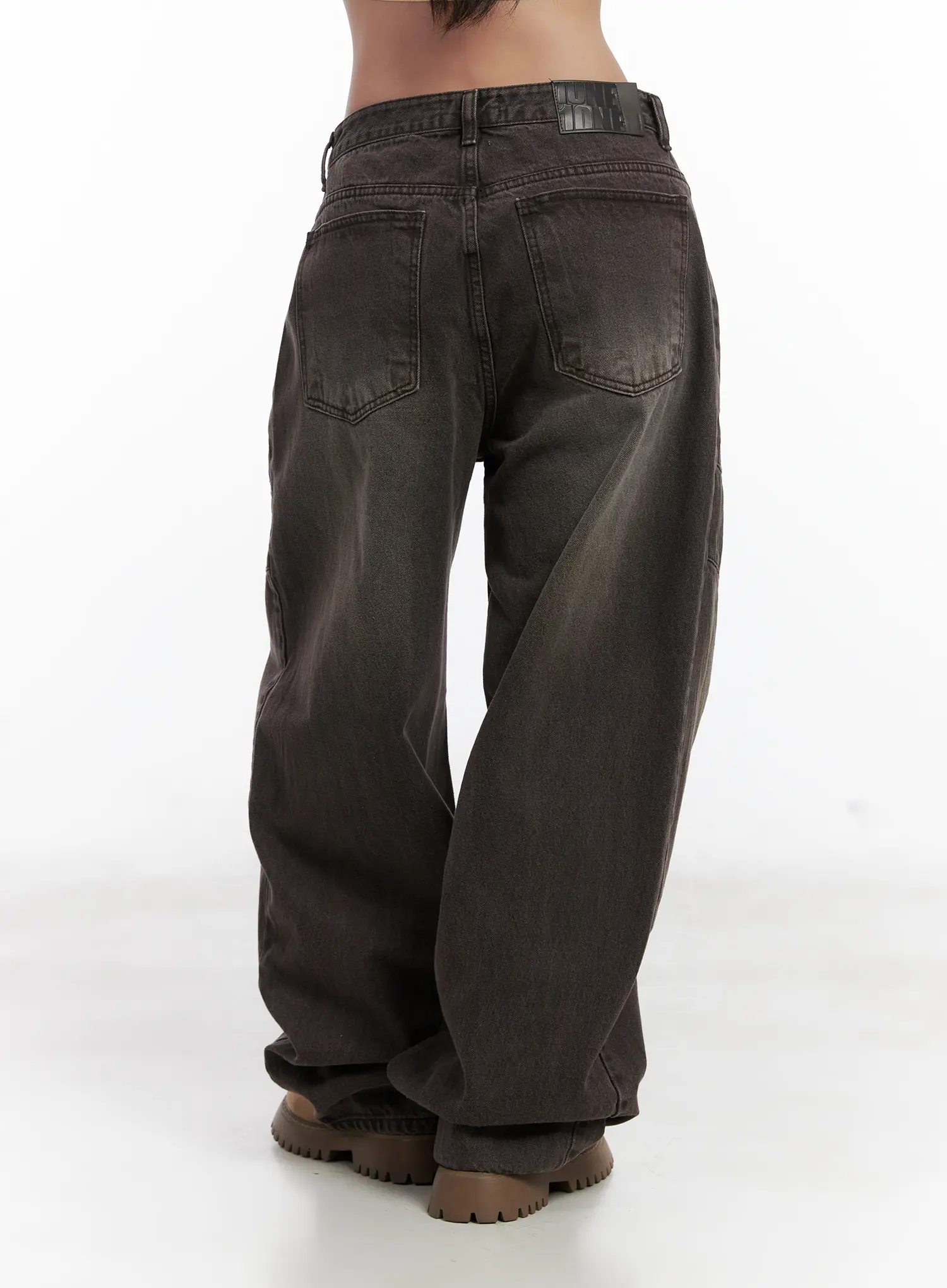 Elia Washed Baggy Jeans CN528 - Image 6