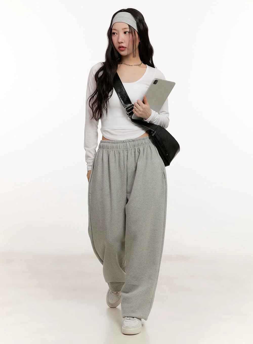 Essential Cropped Long Sleeve Top CM507 - Image 2