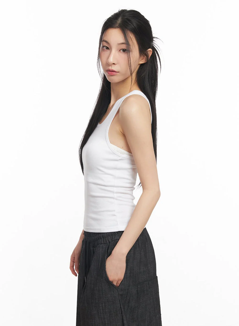 Essential Cross-Back Tank Top IY529 - Image 10