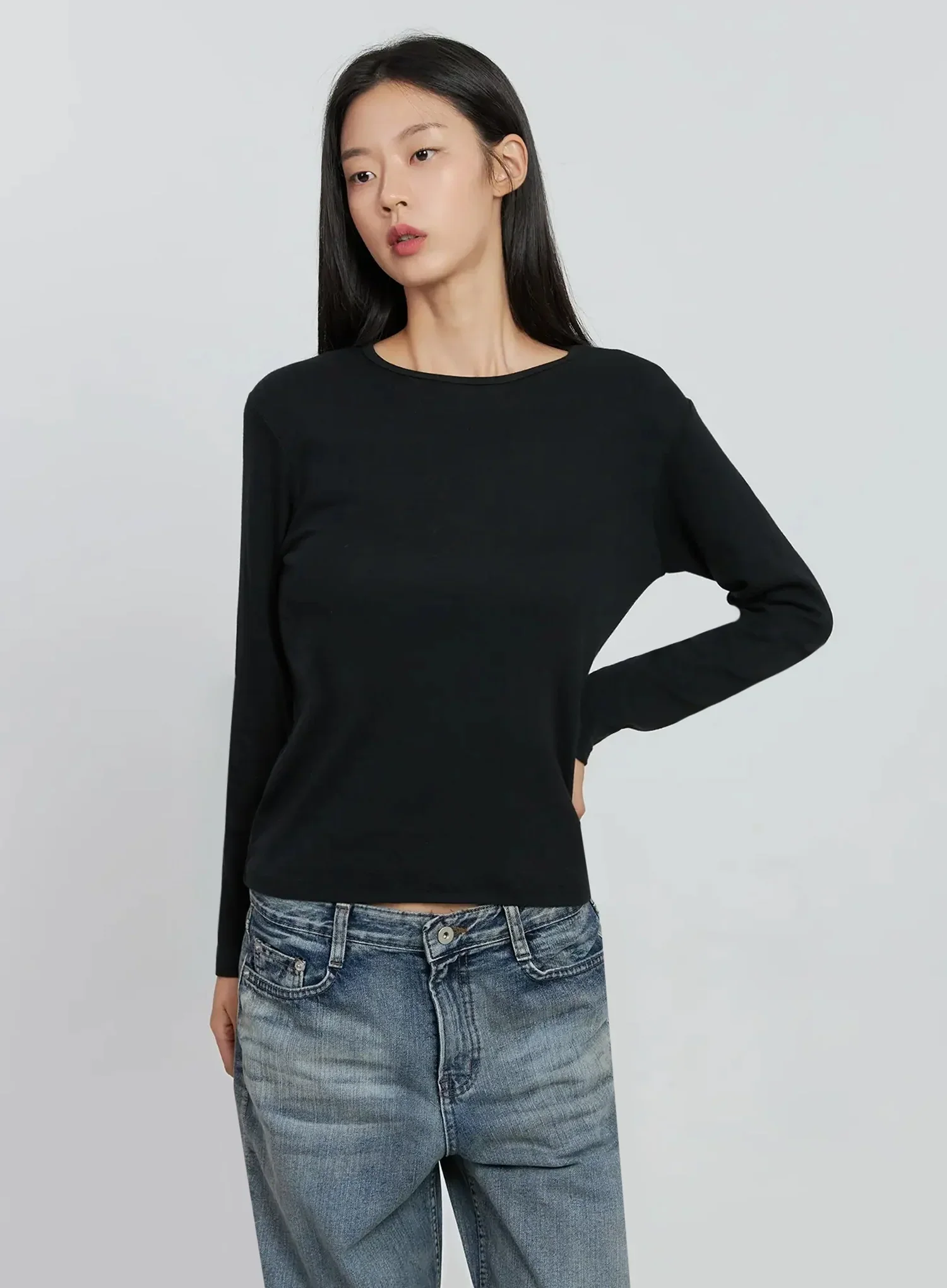 Essential Long Sleeve Top IO530 - Image 9