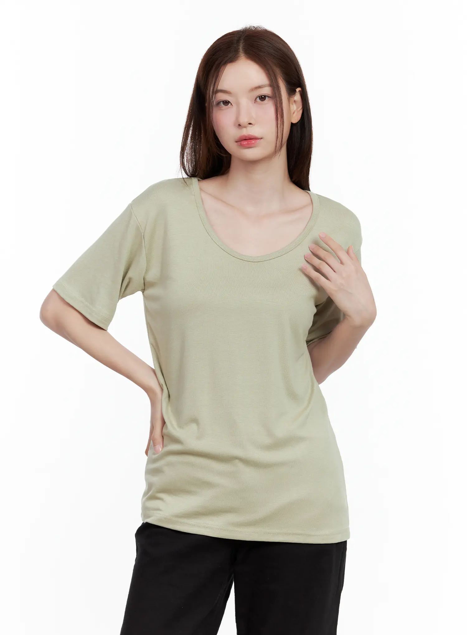 Essential Scoop-Neck Top CL502 - Image 10