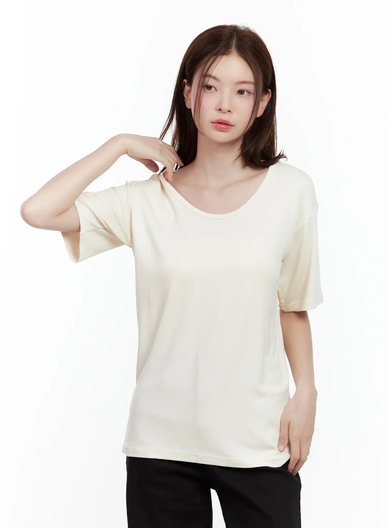 Essential Scoop-Neck Top CL502 - Image 9