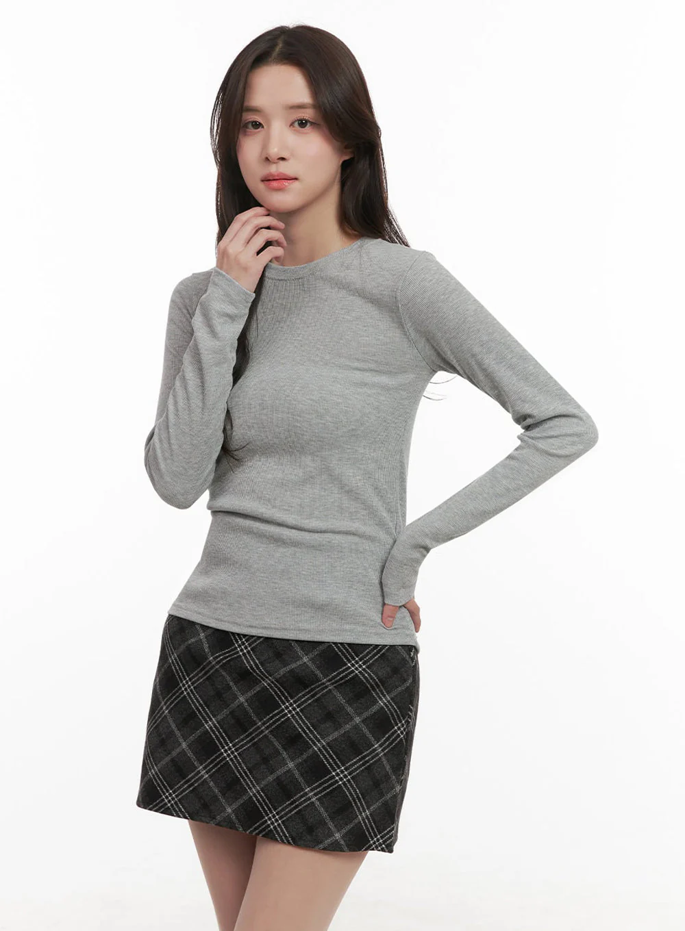 Essential Slim-Fit Long-Sleeve Top IJ510 - Image 3