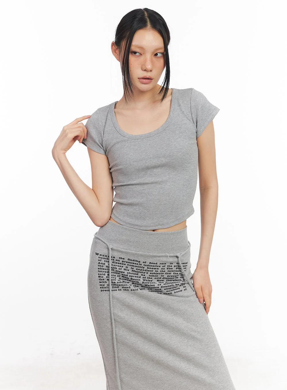 Essential U-Neck Crop Tee CY528 - Image 11