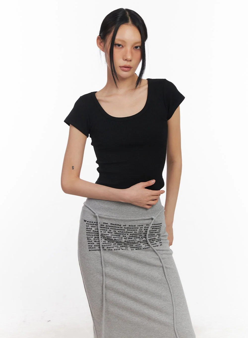 Essential U-Neck Crop Tee CY528 - Image 5