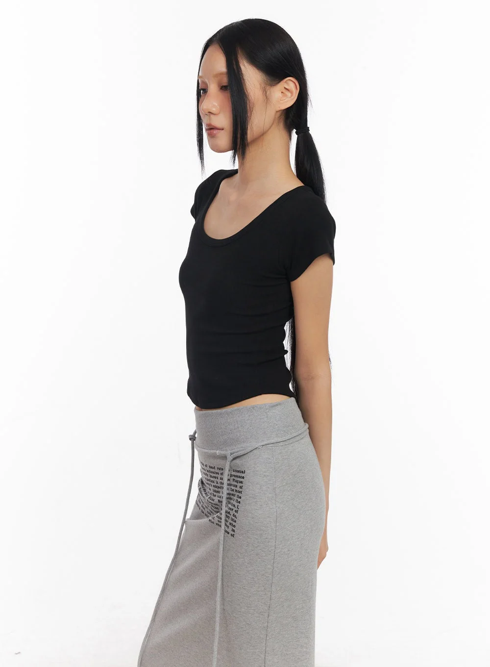 Essential U-Neck Crop Tee CY528 - Image 6