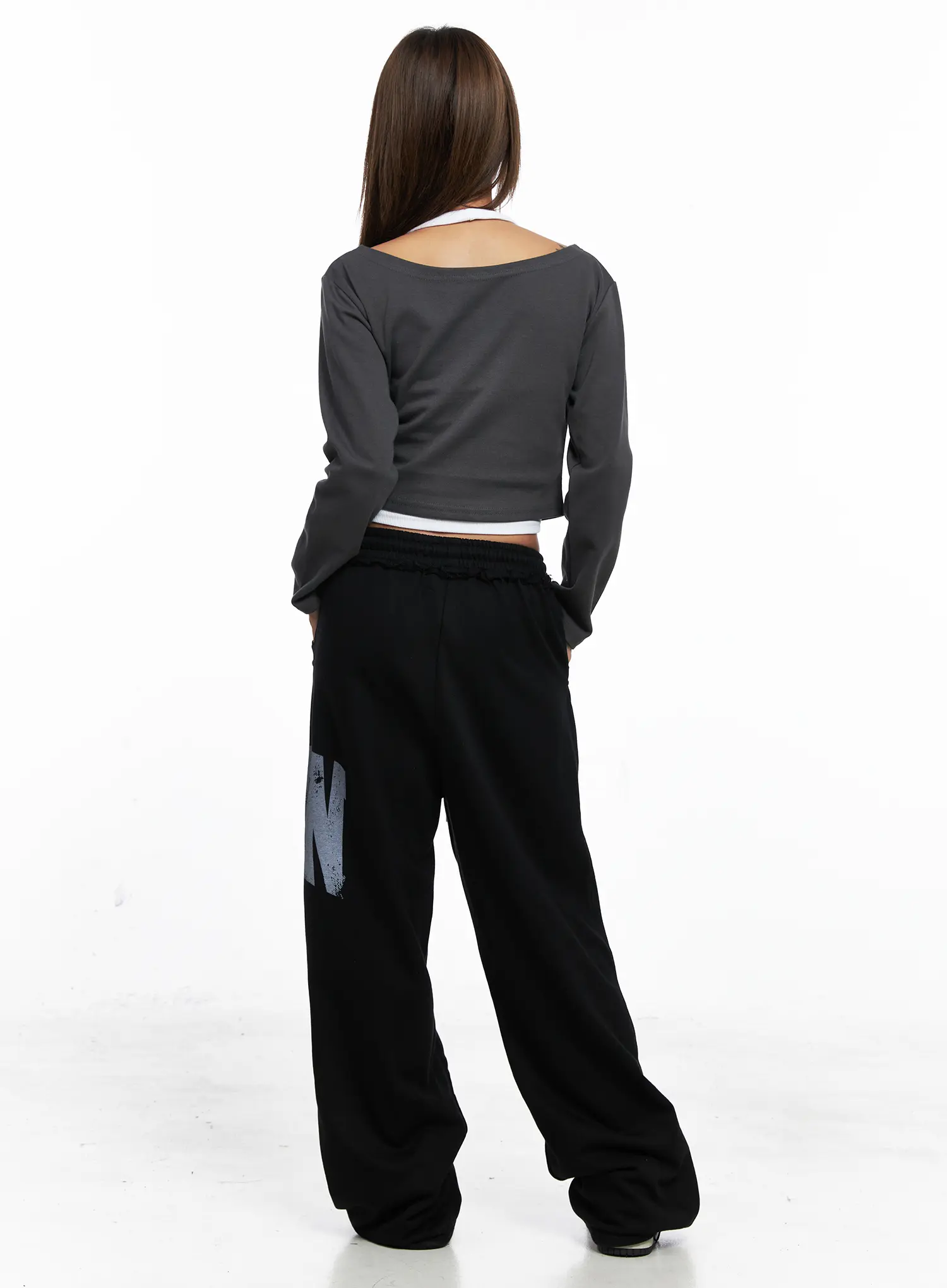 Eyelet Off-Shoulder Long Sleeve Crop Top CO510 - Image 5