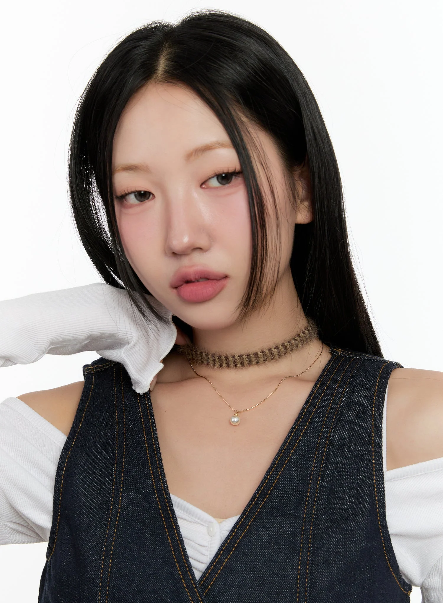 Faux Fur Choker Necklace CN506 - Image 2