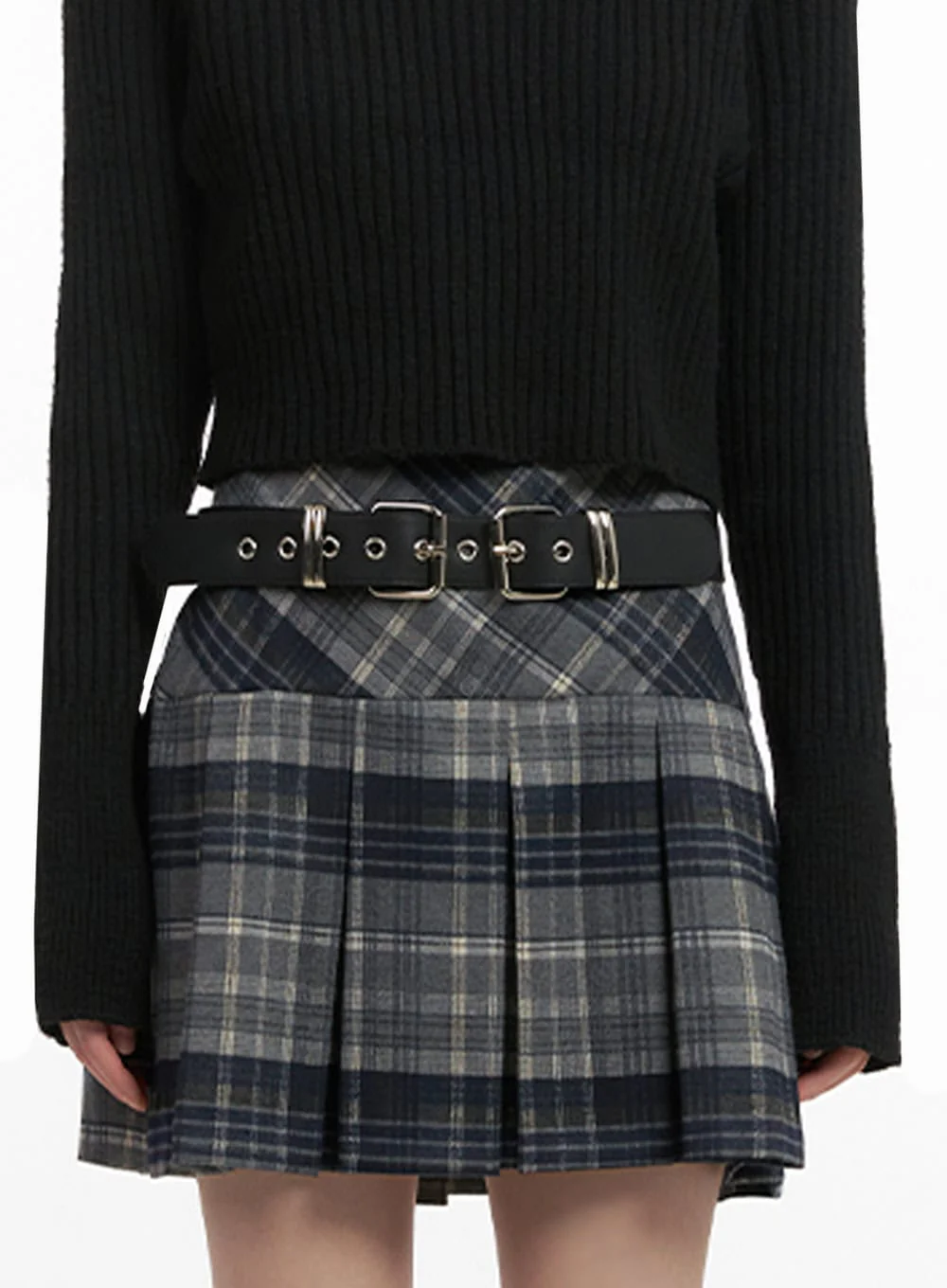 Faux Leather Eyelet Belt IN427