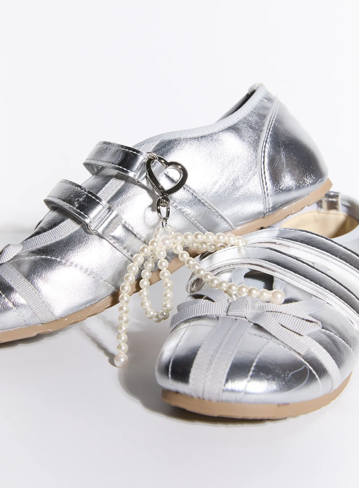 Faux Pearl Ribbon Keychain IS516 - Image 3