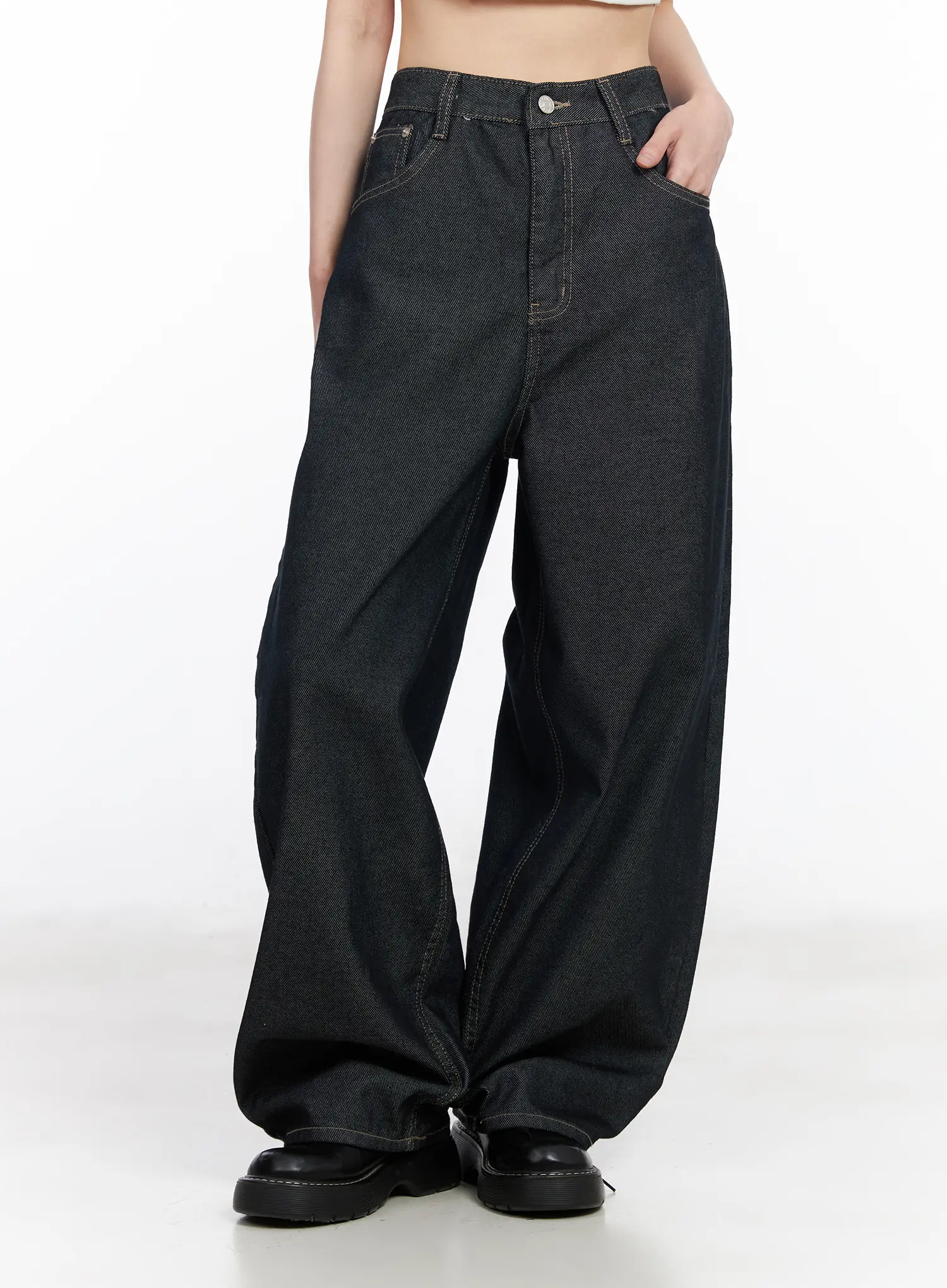 Felix Non-Fade Wide Leg Jeans CM519 - Image 3