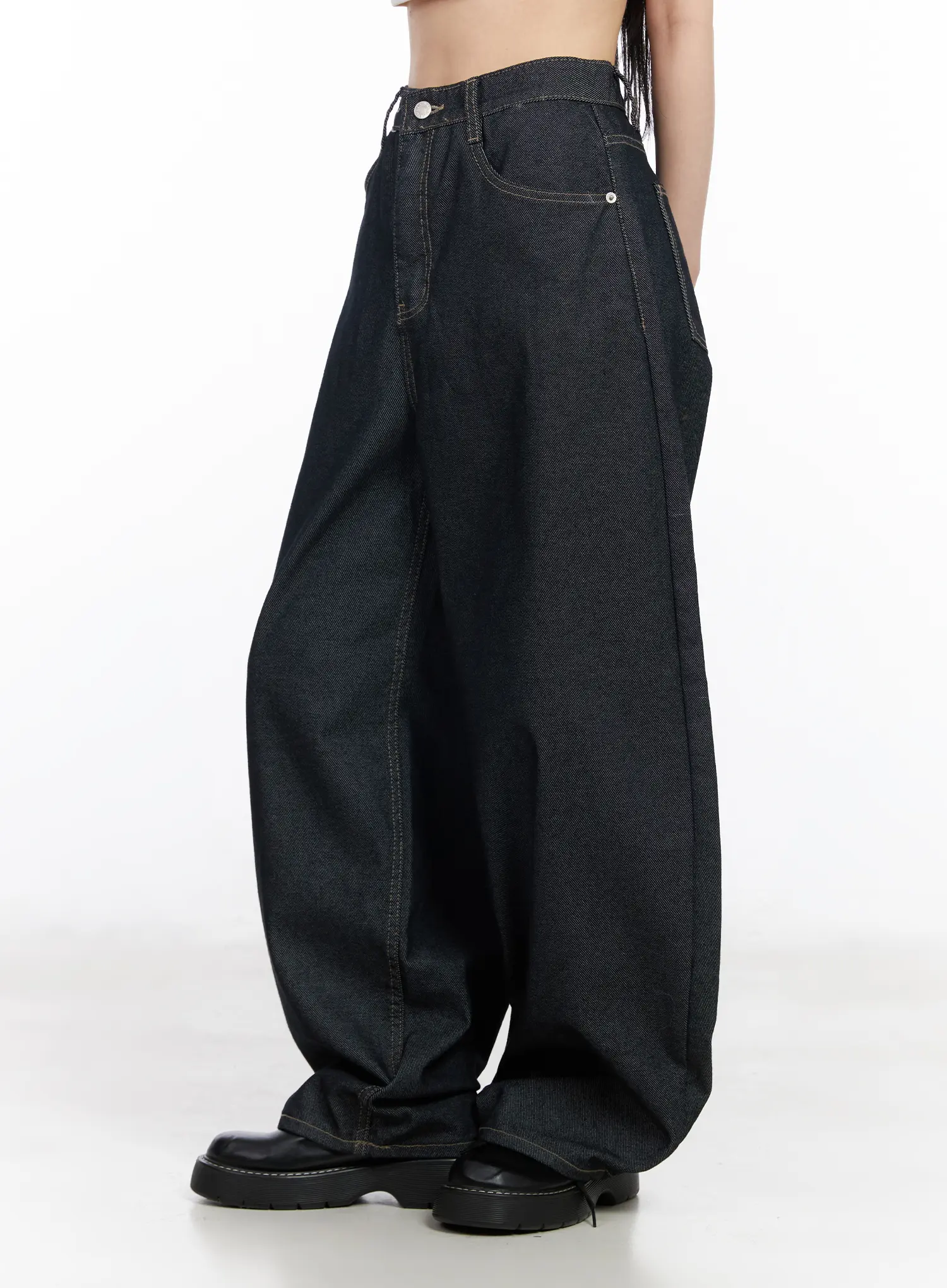 Felix Non-Fade Wide Leg Jeans CM519 - Image 4