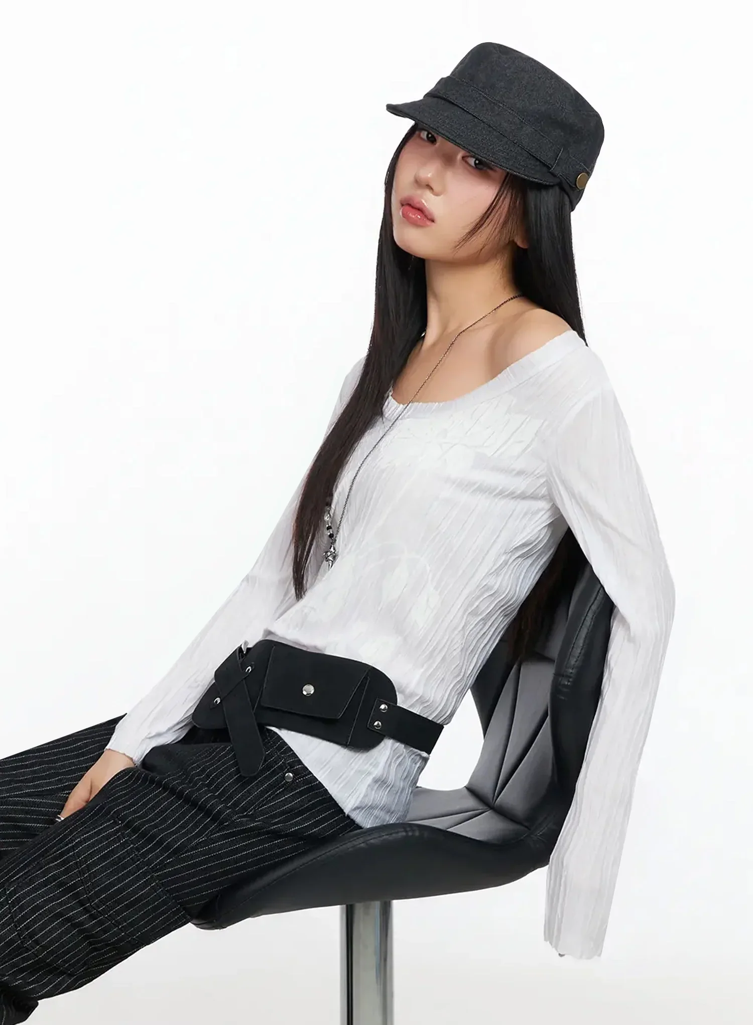 Floral Pleated U-Neck Long Sleeve CA513
