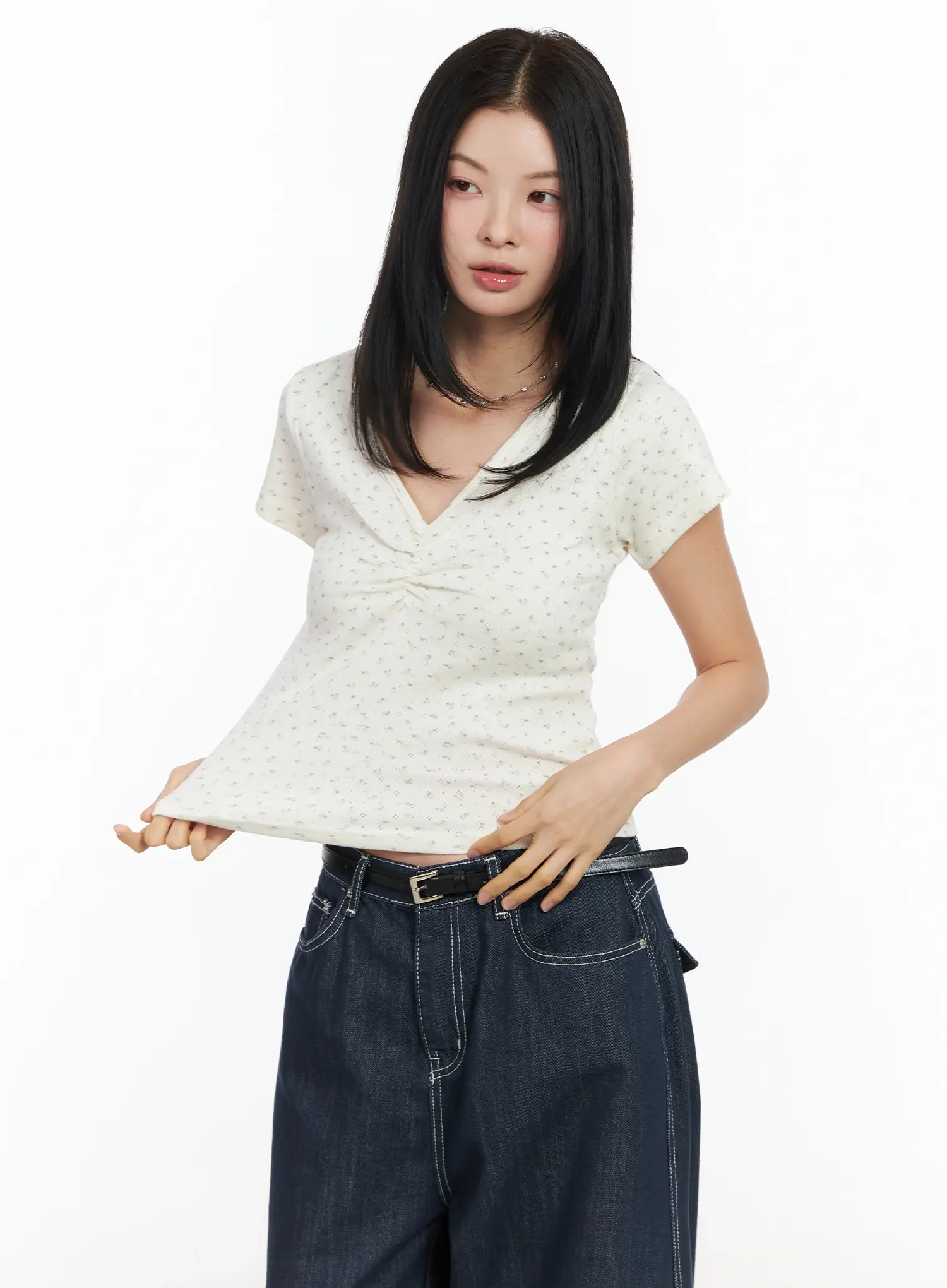 Floral Print V-Neck Tee IM524 - Image 10