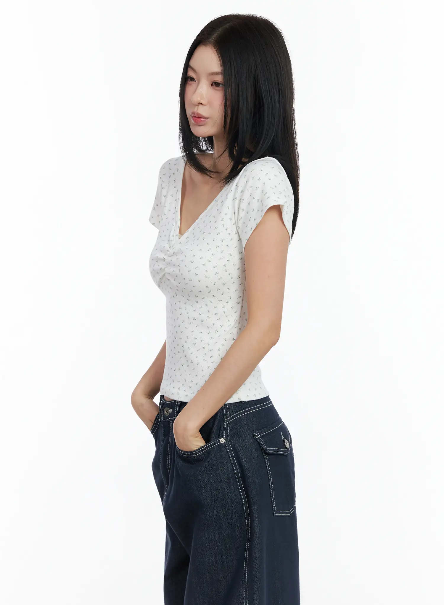 Floral Print V-Neck Tee IM524 - Image 8