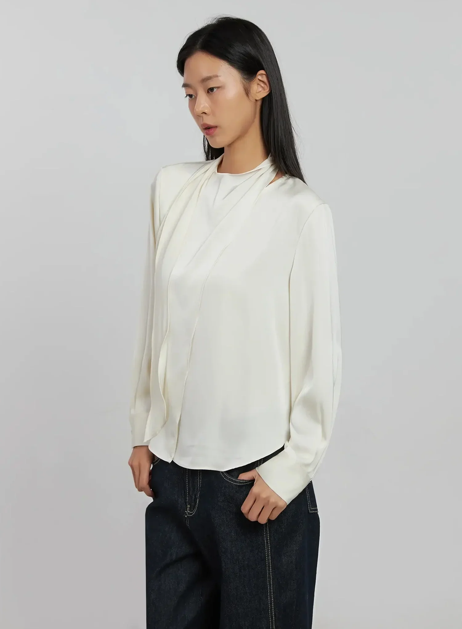 Flowy Neck Tie Blouse IJ509 - Image 2