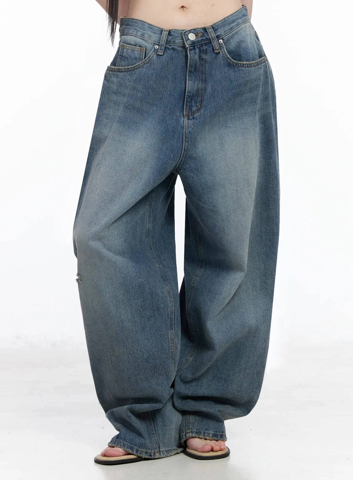 Frankie Distressed Baggy Jeans IY511 - Image 11
