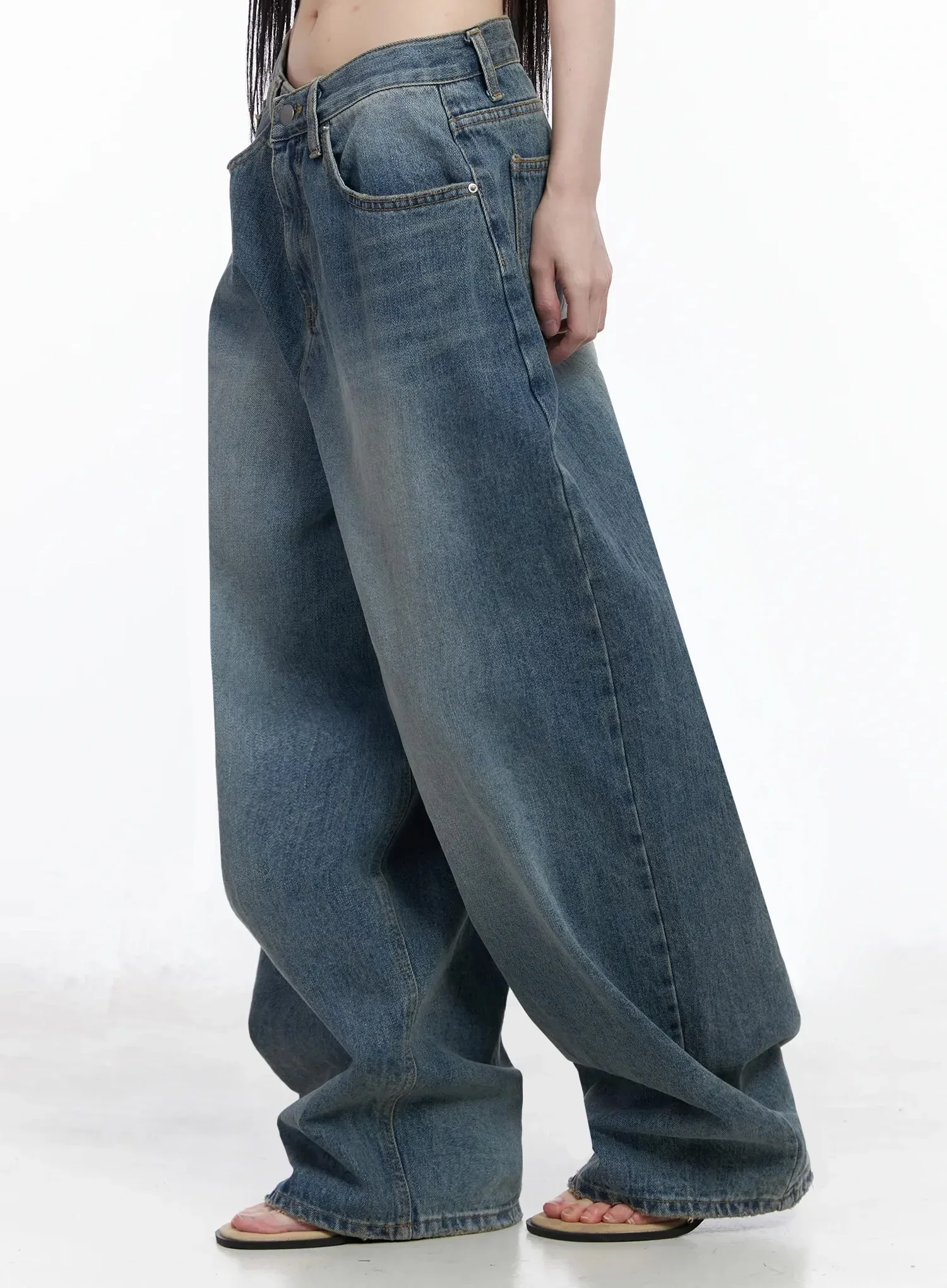 Frankie Distressed Baggy Jeans IY511 - Image 12
