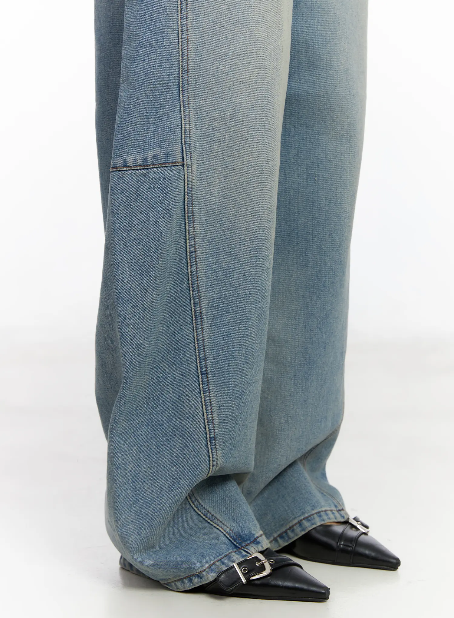 Frey Washed Wide-Leg Jeans CJ523 - Image 3