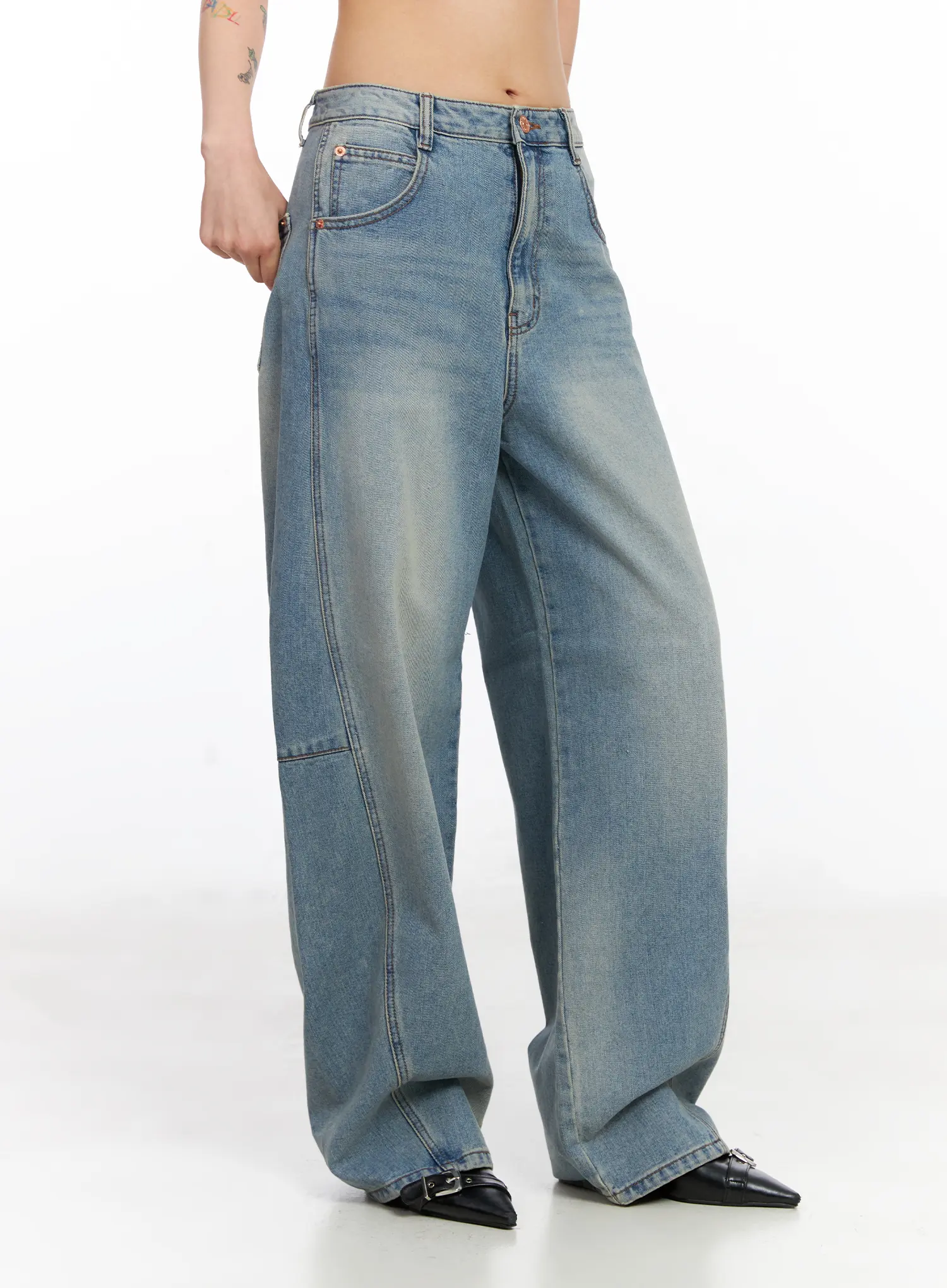 Frey Washed Wide-Leg Jeans CJ523 - Image 4