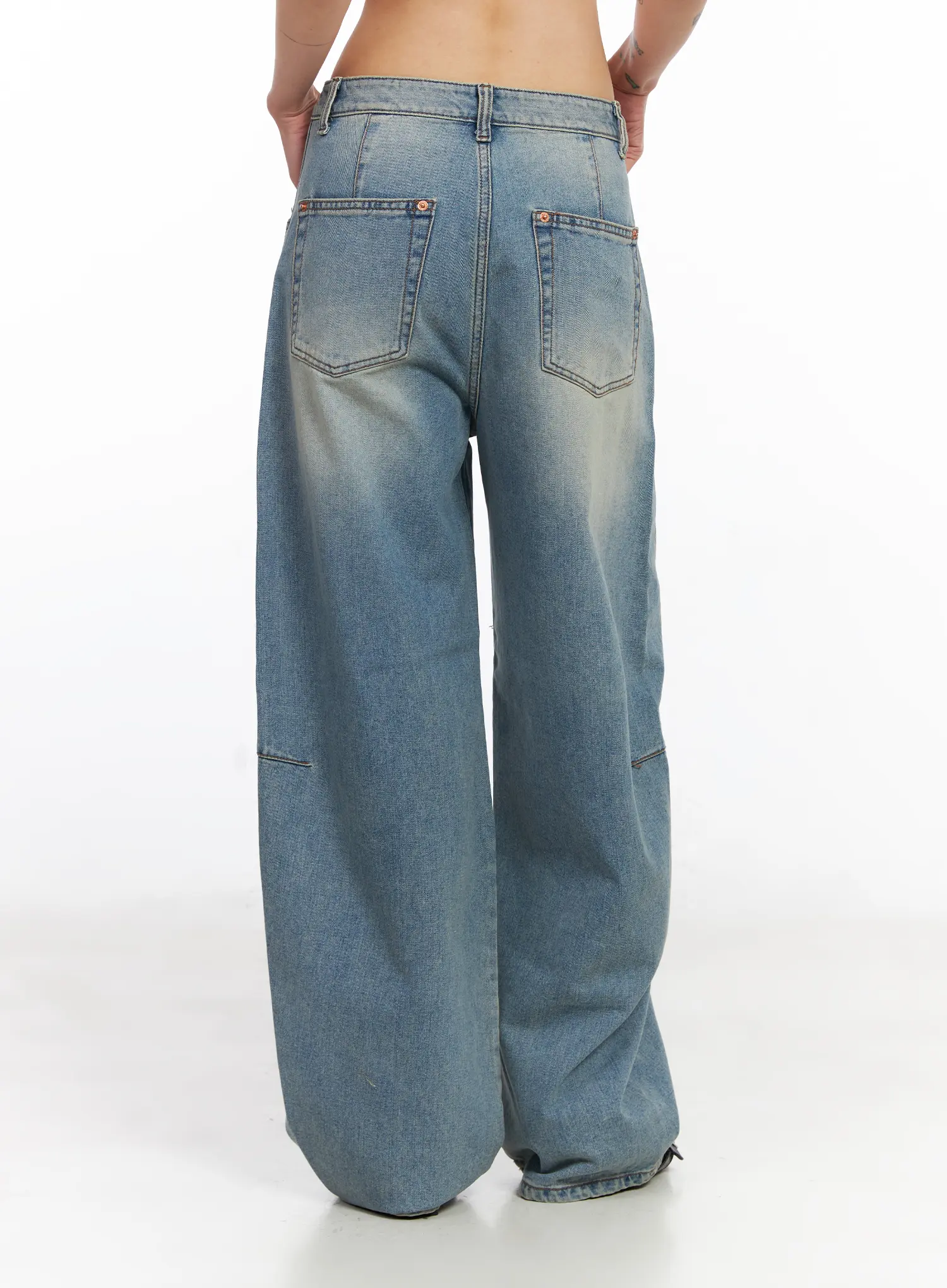 Frey Washed Wide-Leg Jeans CJ523 - Image 7