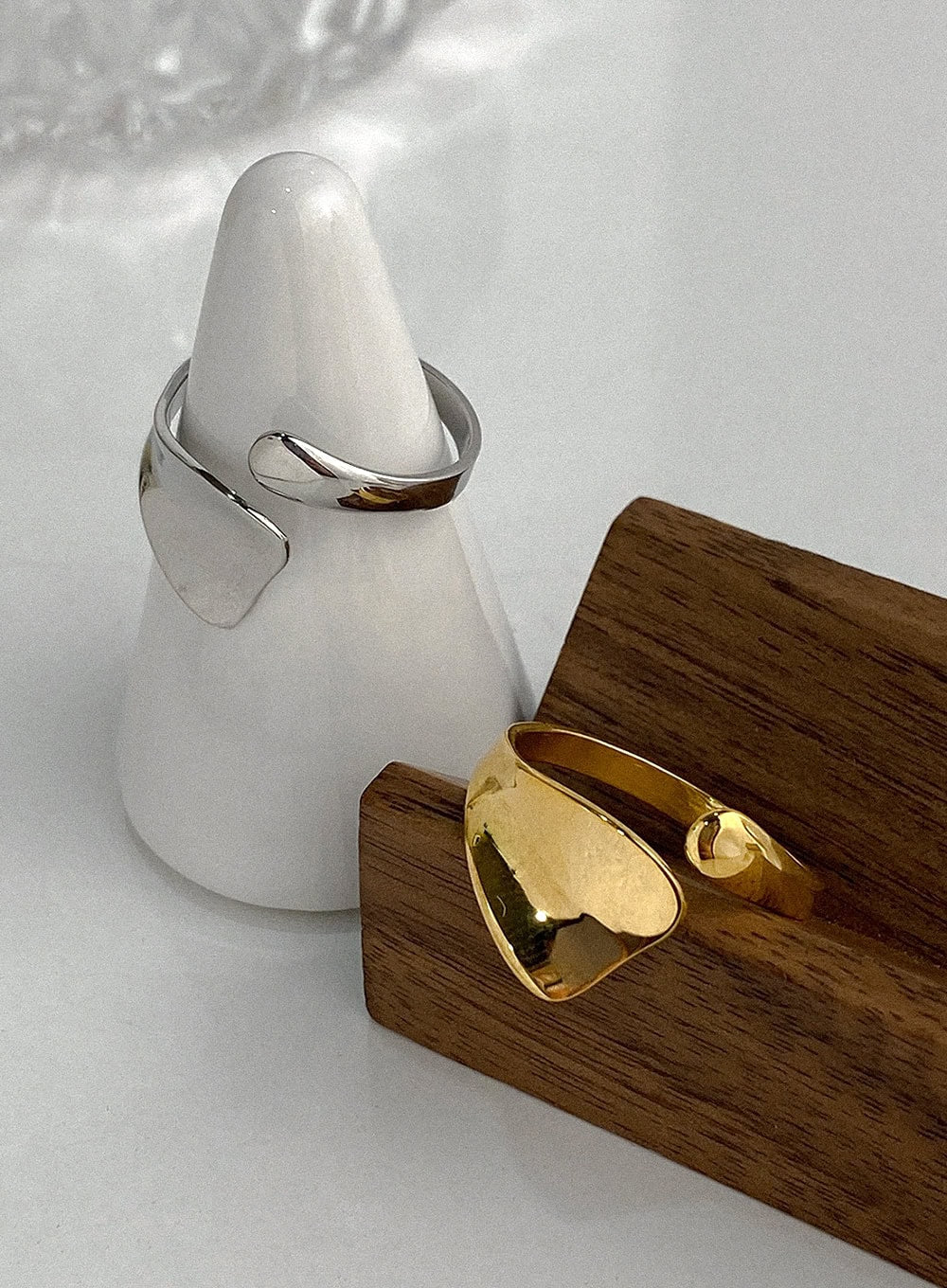 Frida Crossline Open Ring IA524 - Image 2
