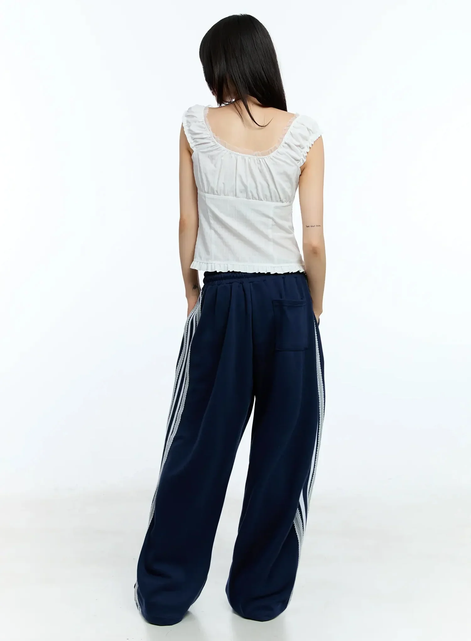 Frill-Trim Sleeveless Blouse IU525 - Image 12