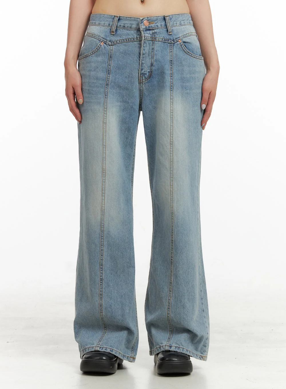 Front Seam Bootcut Jeans CU424