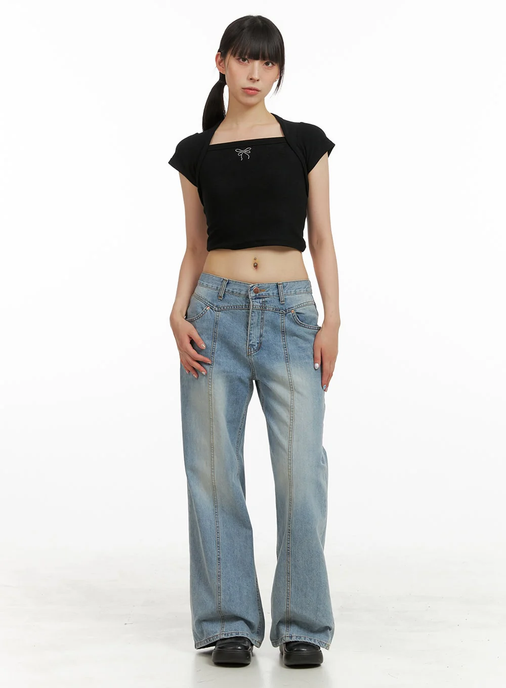 Front Seam Bootcut Jeans CU424 - Image 2