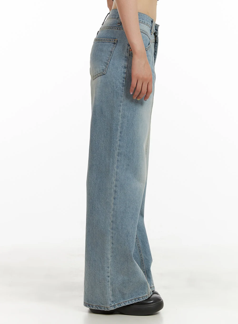 Front Seam Bootcut Jeans CU424 - Image 4