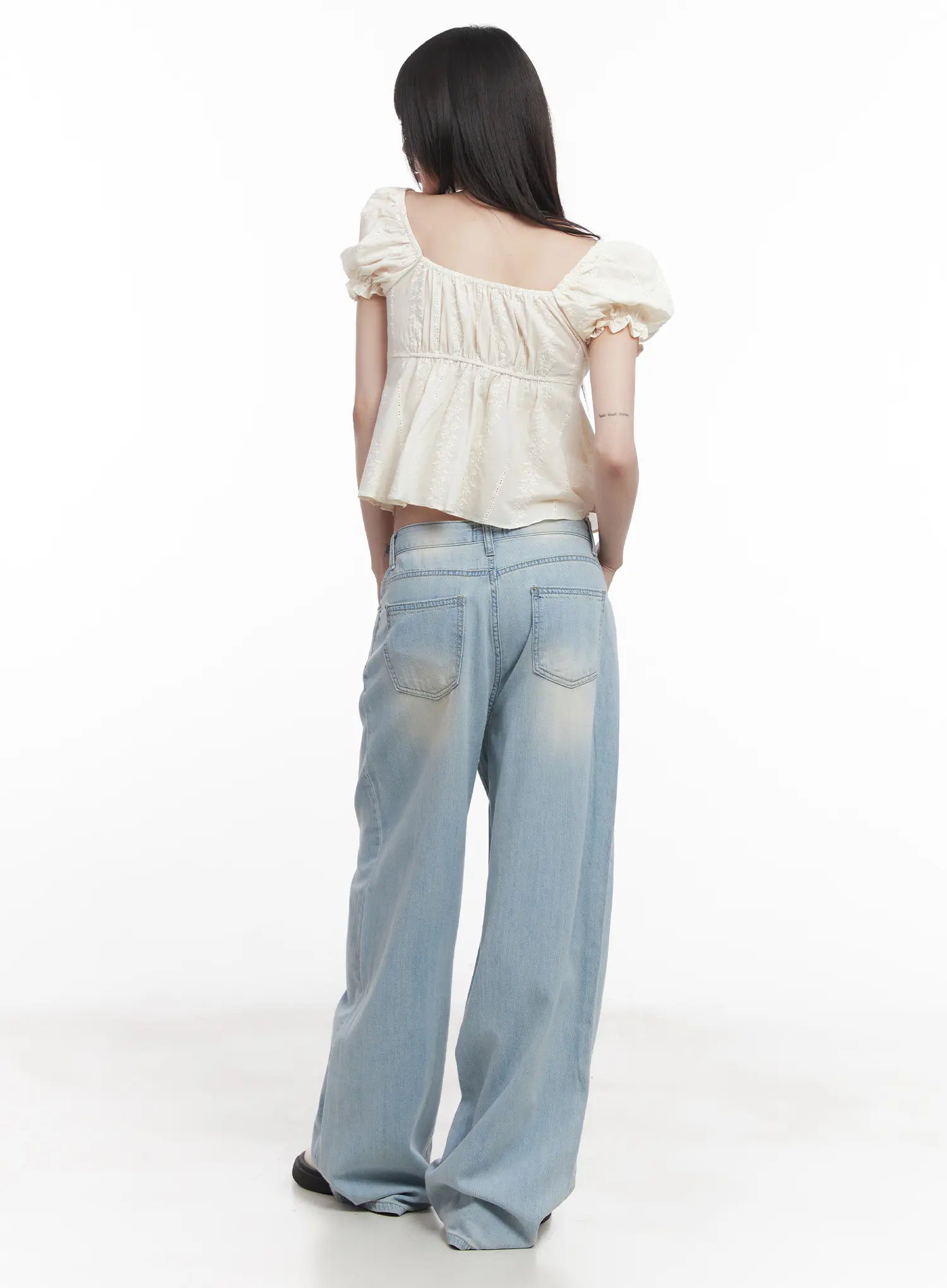Garam Washed Wide-Leg Jeans CU518 - Image 4