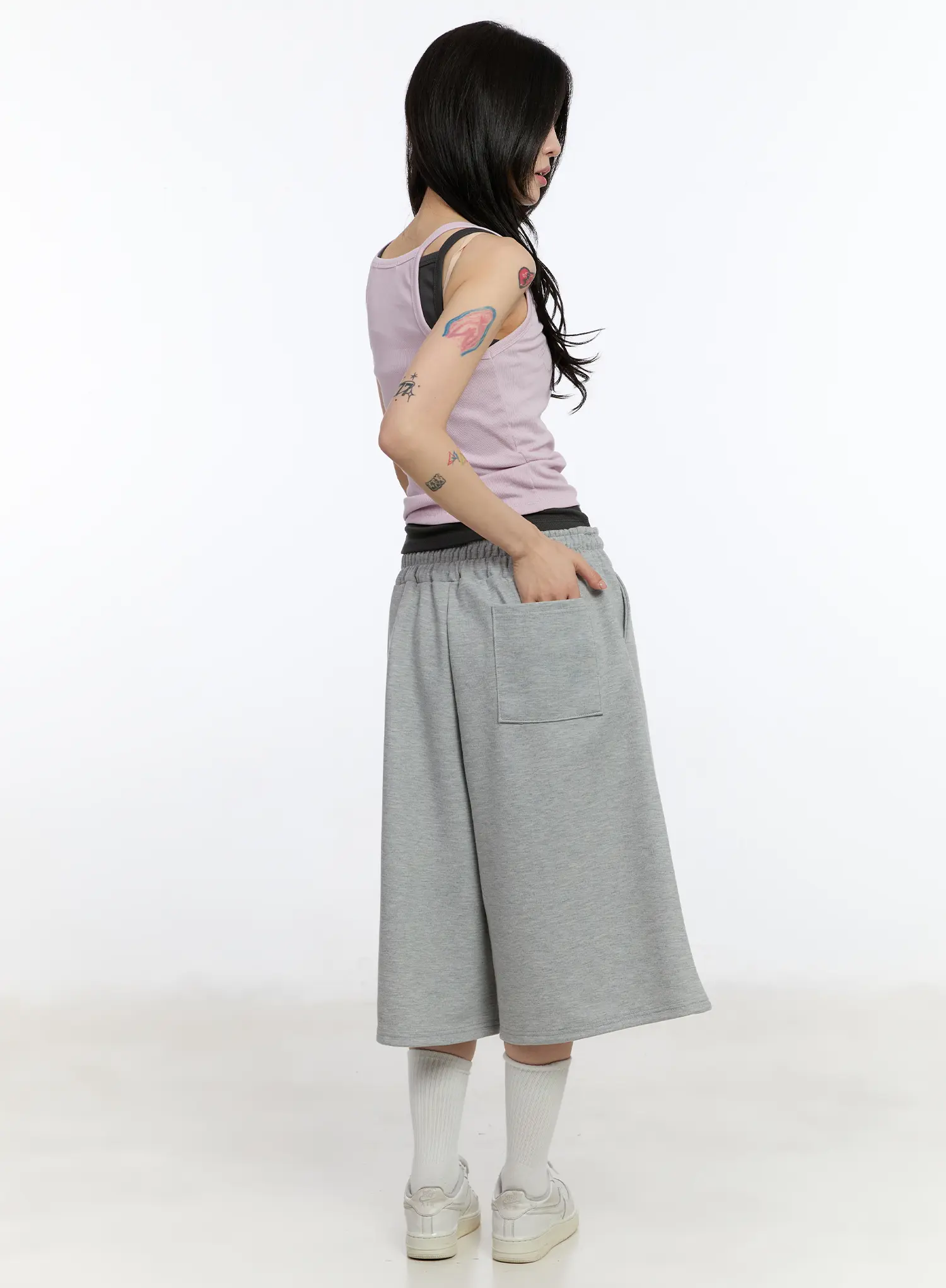 Gothic Lettering Oversized Shorts CA506 - Image 7