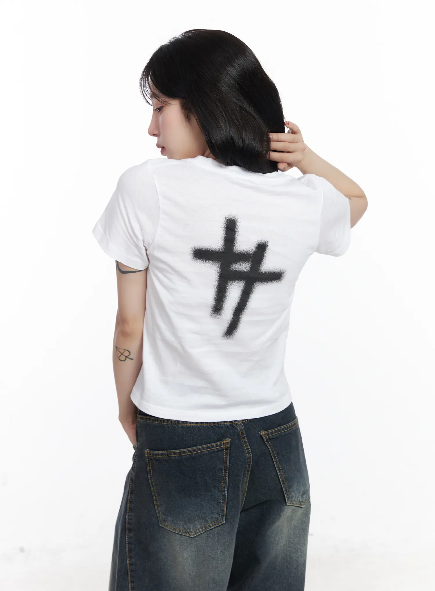 Graphic Print Crop Tee CJ527 - Image 5