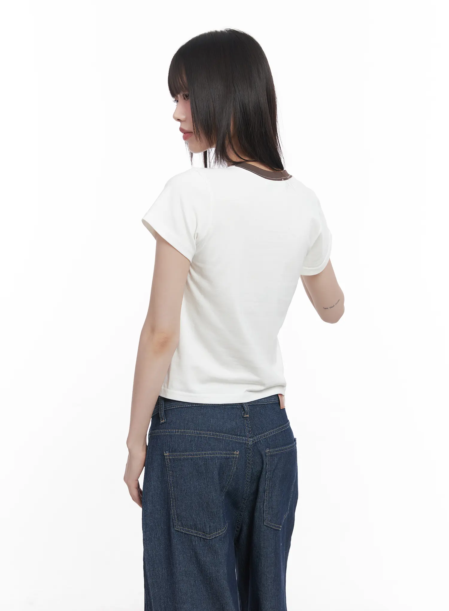 Graphic Two-Tone Crop Tee CU518 - Image 7