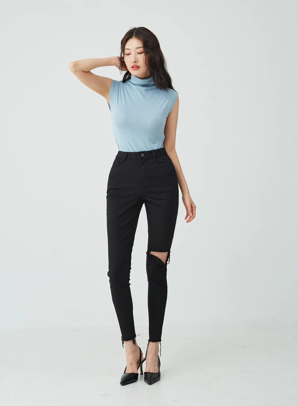 Half Neck Sleeveless T-Shirt IU26 - Image 3