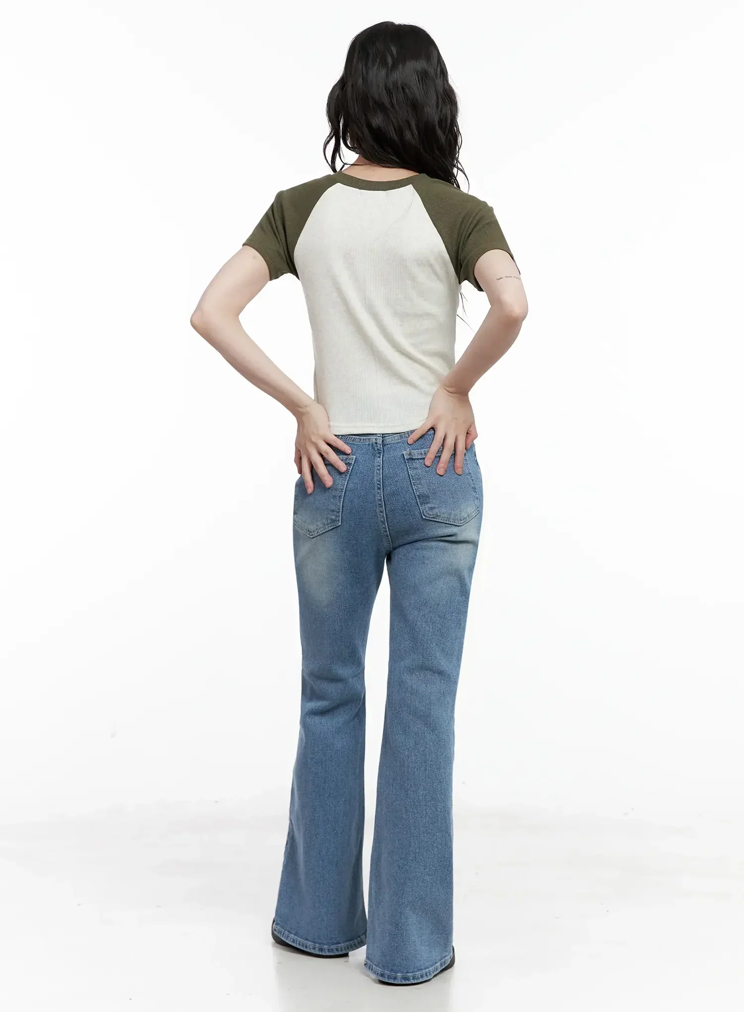 Hikaru High-Waist Flare Jeans IL531 - Image 11