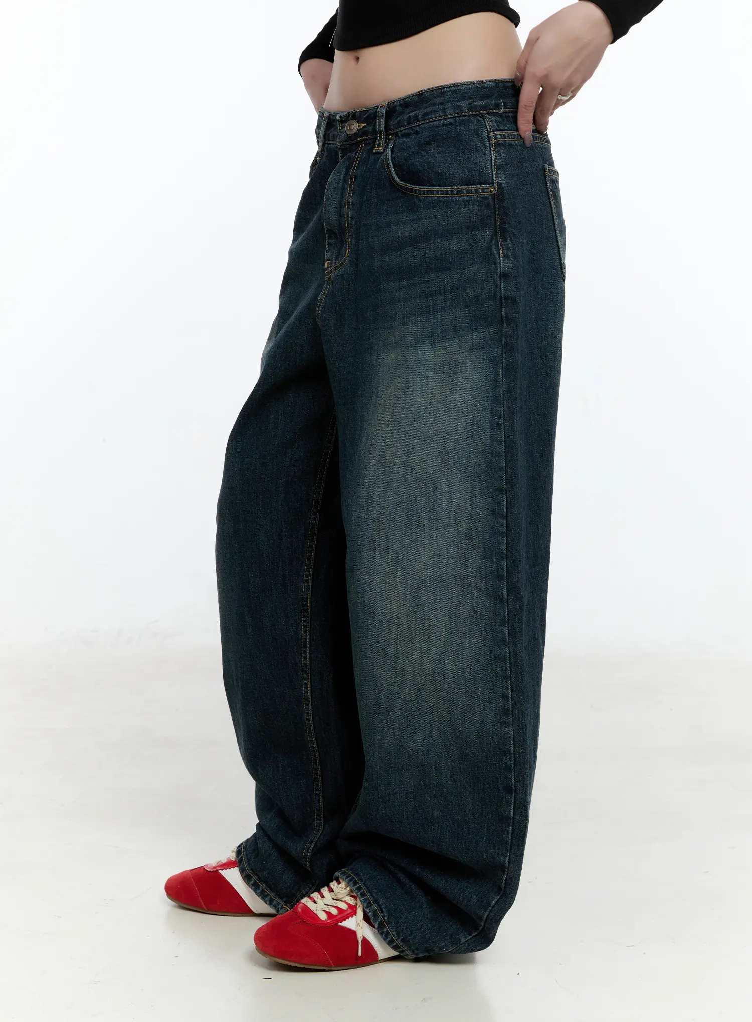 Hunter Washed Wide Leg Jeans CN517 - Image 3