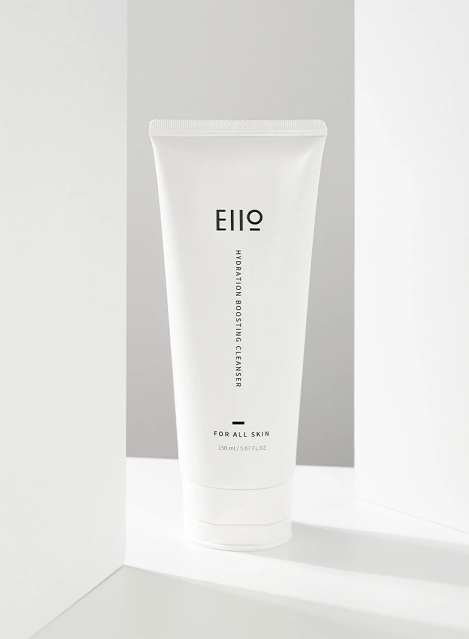 Hydration Boosting Cleanser (150ml) - Image 4