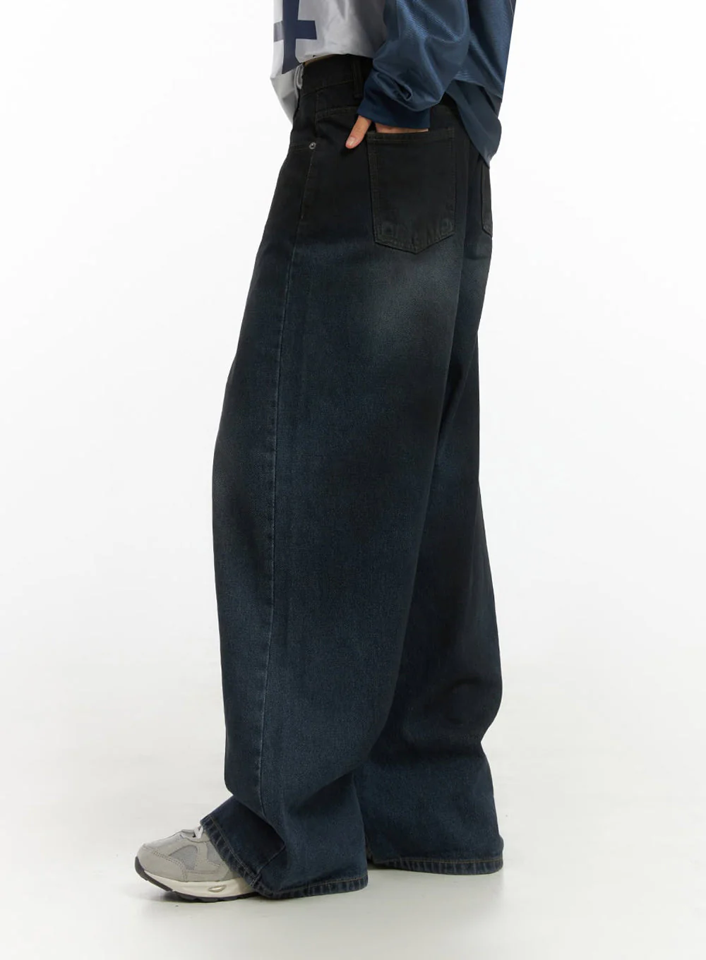 Imogen WashedSky Loose-Fit Denim IO409 - Image 4